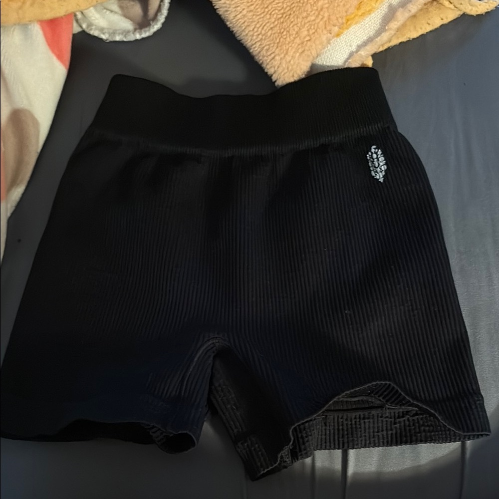 Black prajna Shorts